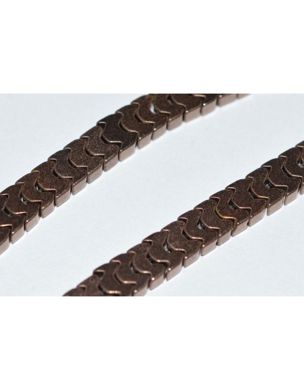 Hematito karoliukai , apie 4x2 mm., bronzinė spalva, 1 juosta (apie  210 vnt.)